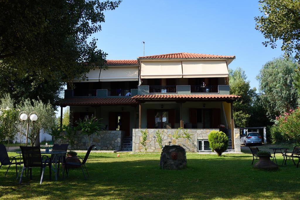 Anna Pousi Studios & Apartment Ormos Panagias Extérieur photo