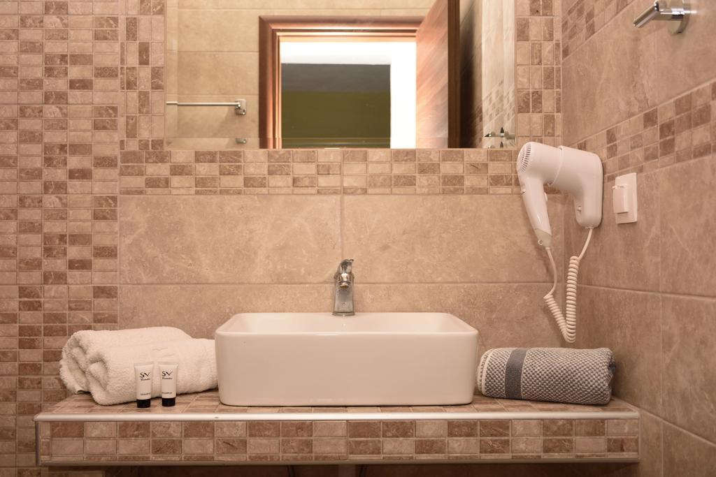 Anna Pousi Studios & Apartment Ormos Panagias Extérieur photo